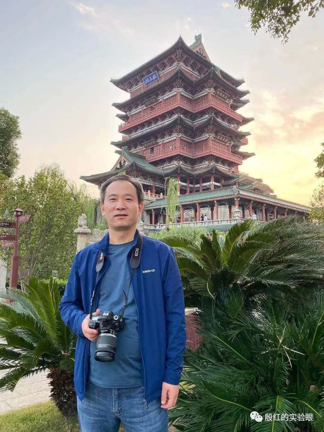 足球技巧金钩_钩足球教程视频_足球钩法