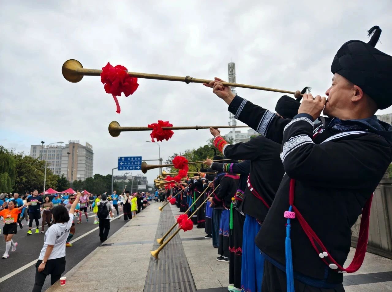 西昌邛海马拉松2019_西昌马拉松_西昌邛海马拉松