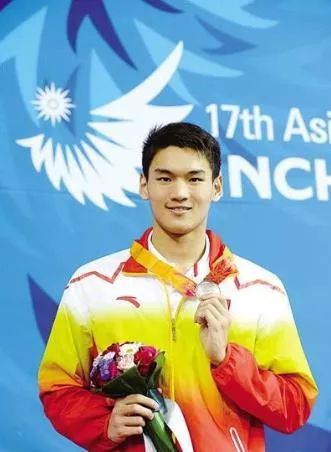 孙杨游泳很厉害吗_孙杨游泳视频_孙杨自由泳游泳技巧