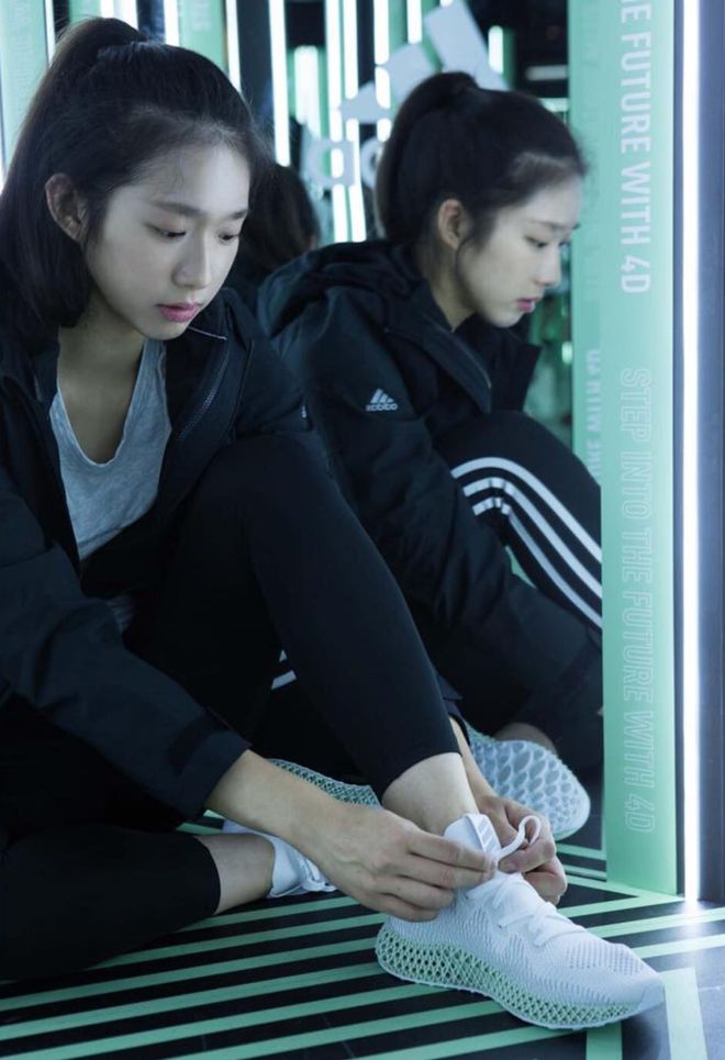 青少年击剑锦标赛年龄组别_击剑少年儿童锦标赛女子重剑冠军_儿童击剑比赛u8年龄