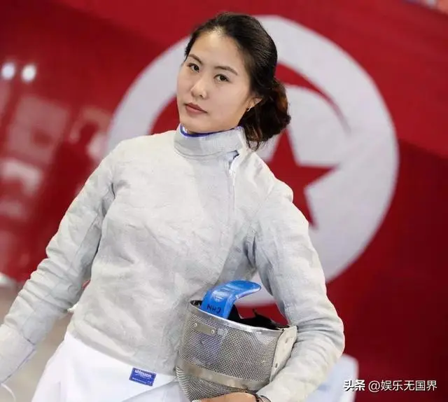 击剑少年儿童锦标赛女子重剑冠军_少年击剑比赛_全国少年儿童击剑赛