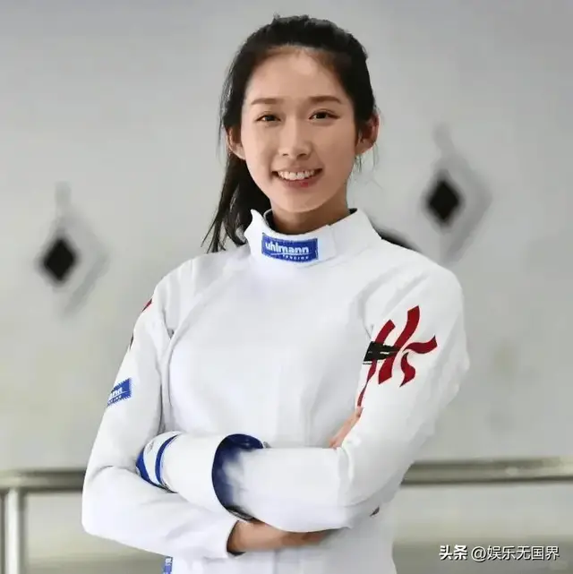 击剑少年儿童锦标赛女子重剑冠军_少年击剑比赛_全国少年儿童击剑赛